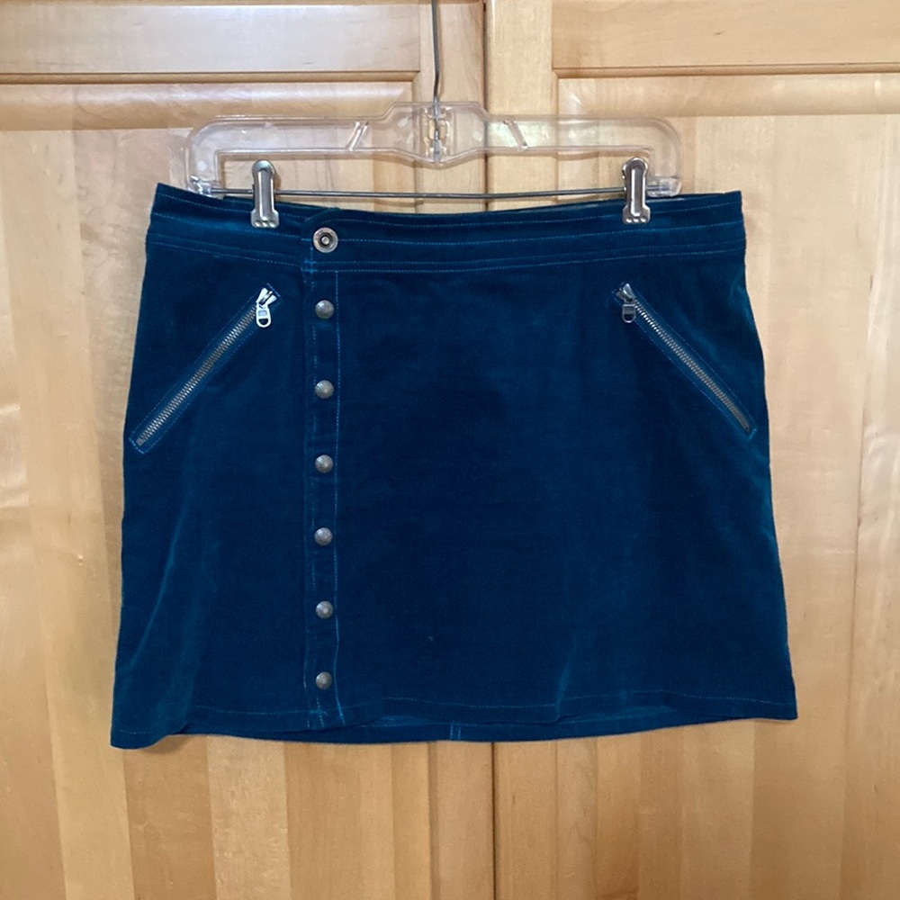 Kuhl skirt size 10
